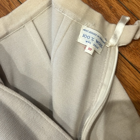 Hand Beaded Vintage Winter Wool Suit 10 Mother of the Bride! She’s a Beauty! - Picture 13 of 16